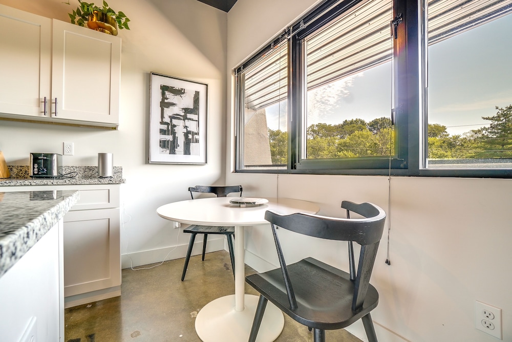 Modern Nashville Studio 5 Mi to Downtown! - Property Image 12
