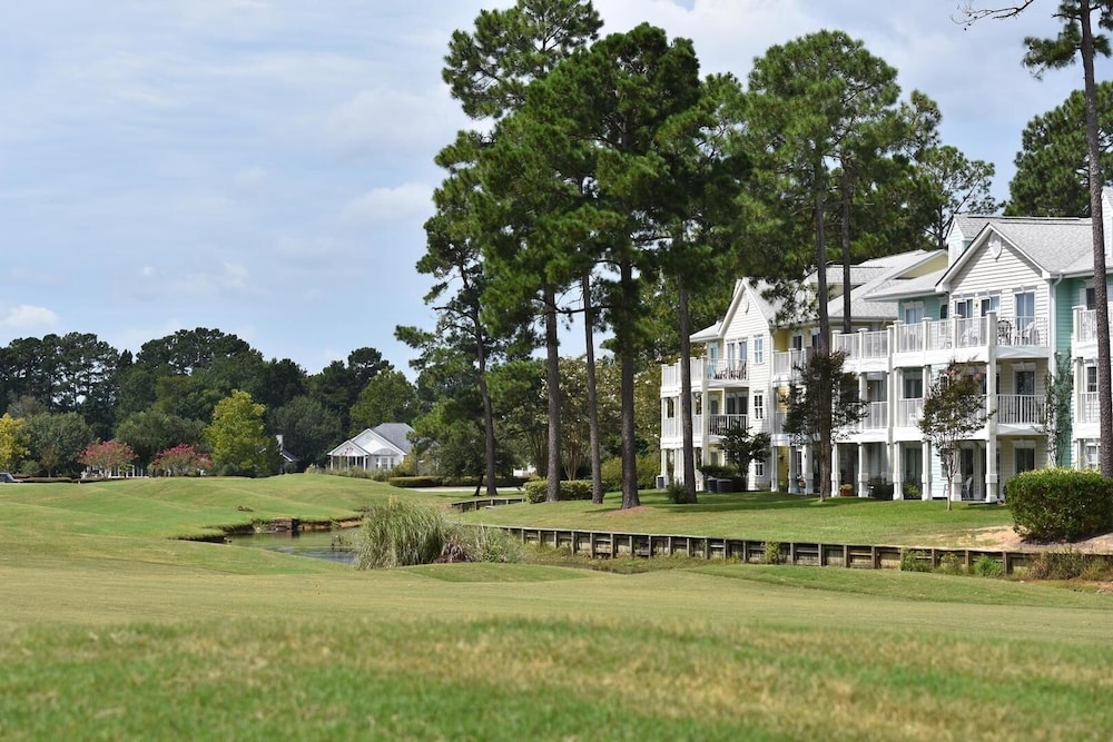 Brunswick Plantation Golf Course View Condo 1609M Close to Beach in Calabash by RedAwning