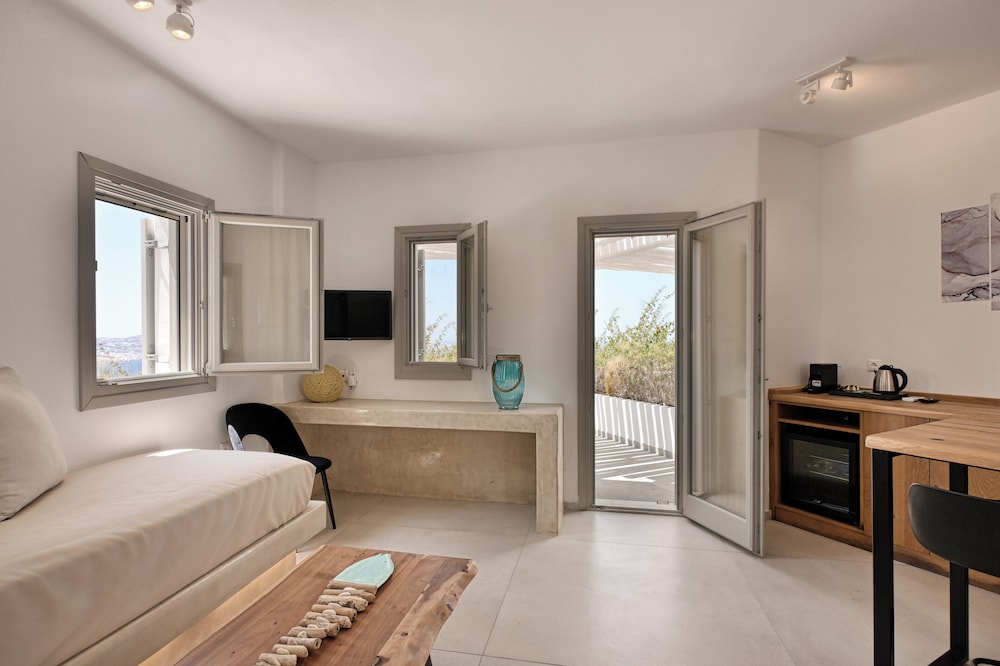 Aloft Suites Mykonos Island