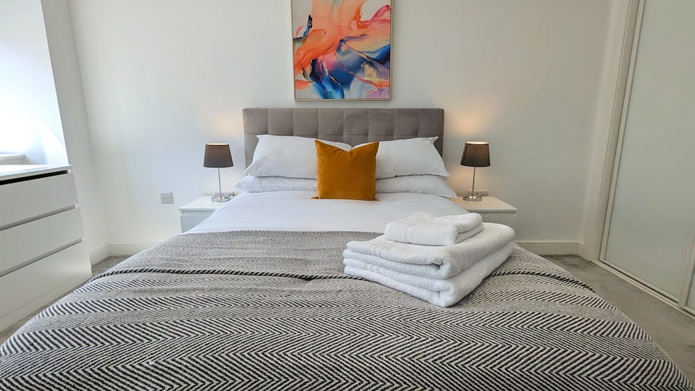 Modern 2 Bed With Parking Bham Jewellery Quarter view 2