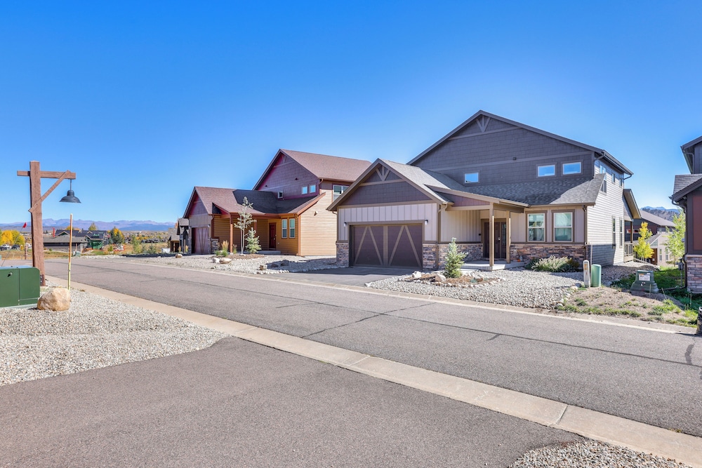 Furnished Deck & Hot Tub: Chic Granby Home! view 4