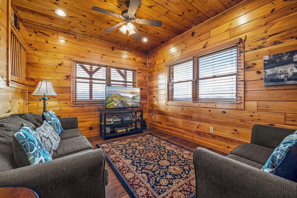 Lookout Lodge