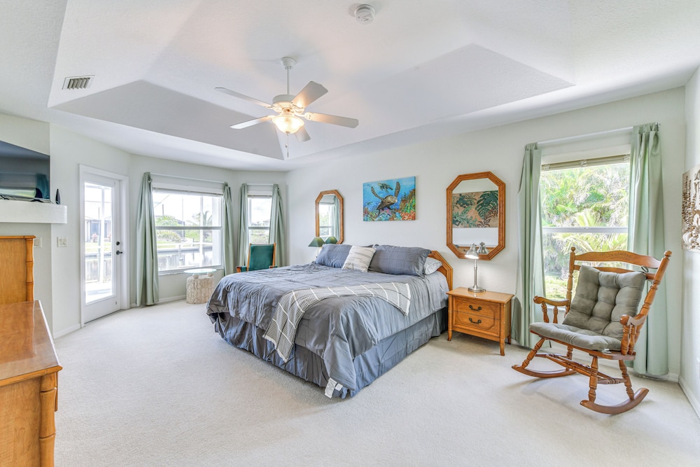 12 Mi to Gulf: Port Charlotte Home w/ Boat Dock