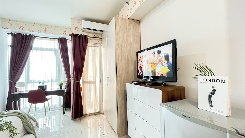 Studio Apartment Near Kebayoran Station At Pakubuwono Terrace