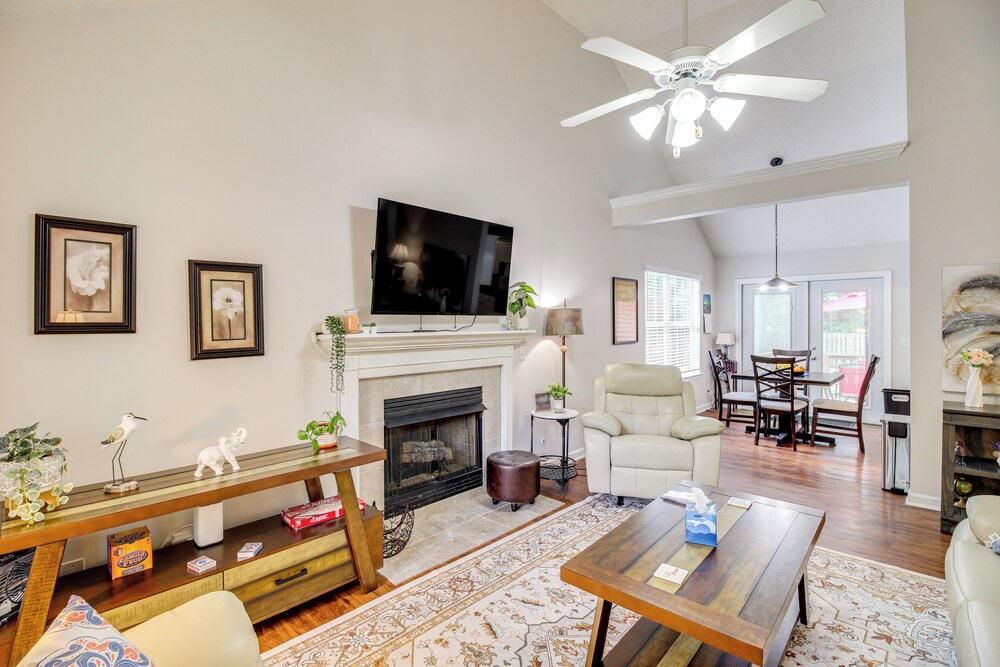Deck & Yard: Savannah Area Retreat!