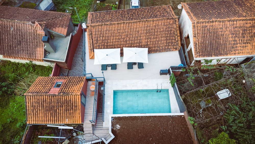 Avo Maria House 2 by Atlantic Holiday