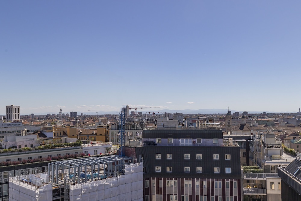 Central Tower S Babila - Elegant 2bdr With Rooftop Terrace