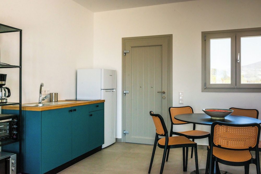 Phos de Antiparos photo 5