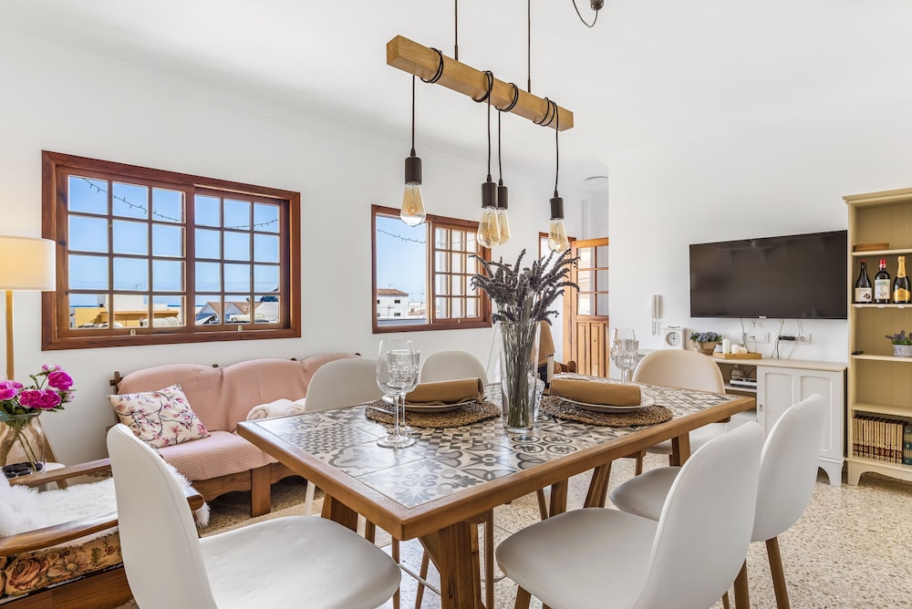 Central Penthouse w big Terrace Ocean City View
