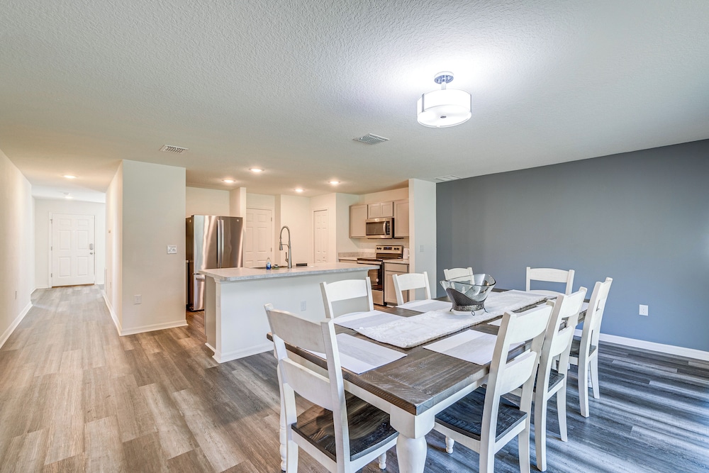 Yard Space & Games: Pet-friendly Ocala Retreat