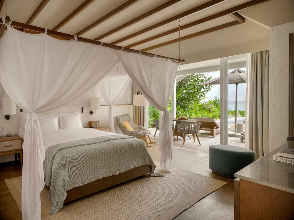 Six Senses Kanuhura view 2
