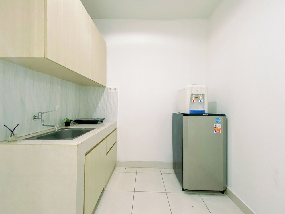 Comfort Living 1BR at Sentul Tower Apartment