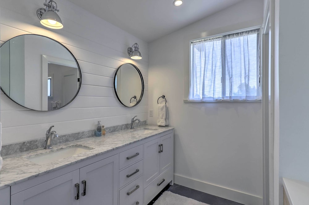 Stunning Wine Country Gem With Hot Tub Patio! - Property Image 19