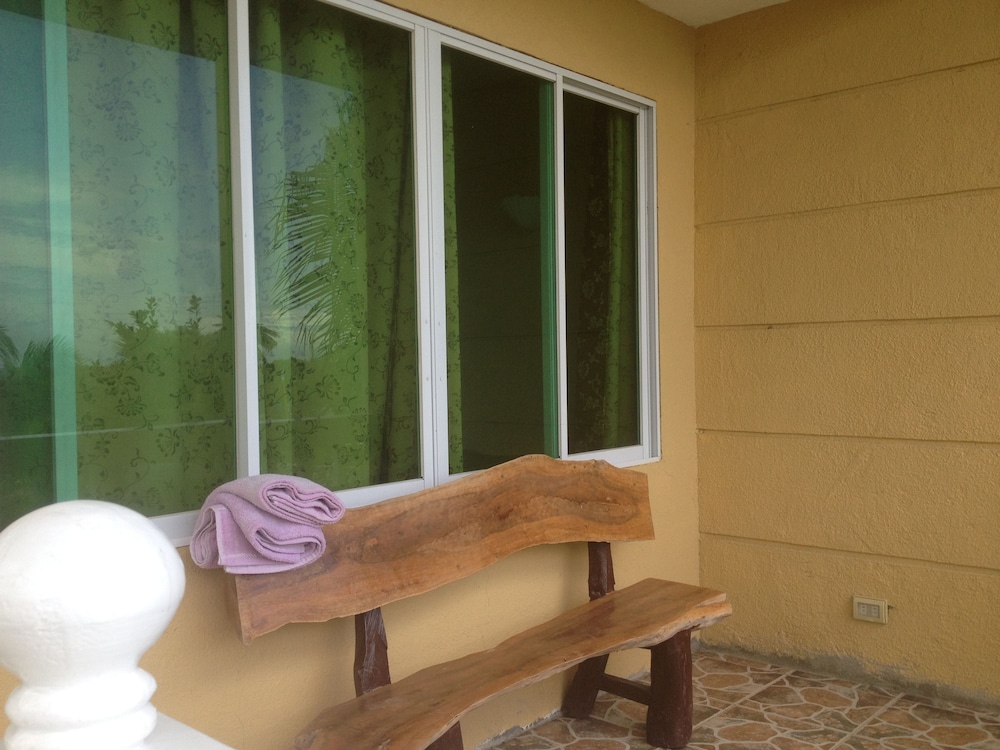 Moalboal Beach Resort