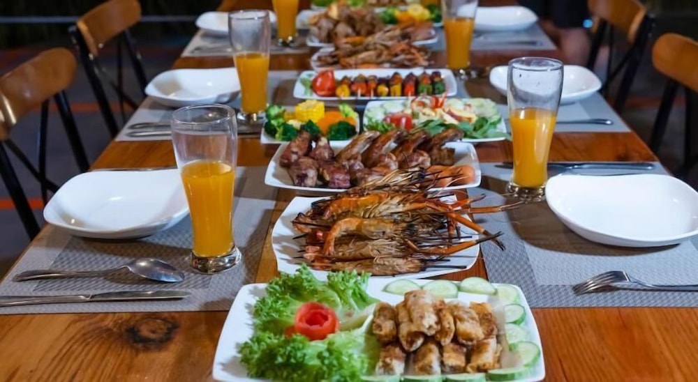 Cồn Phụng Retreats Mekong - Nature Island with Free Boat Shuttle & Fishing