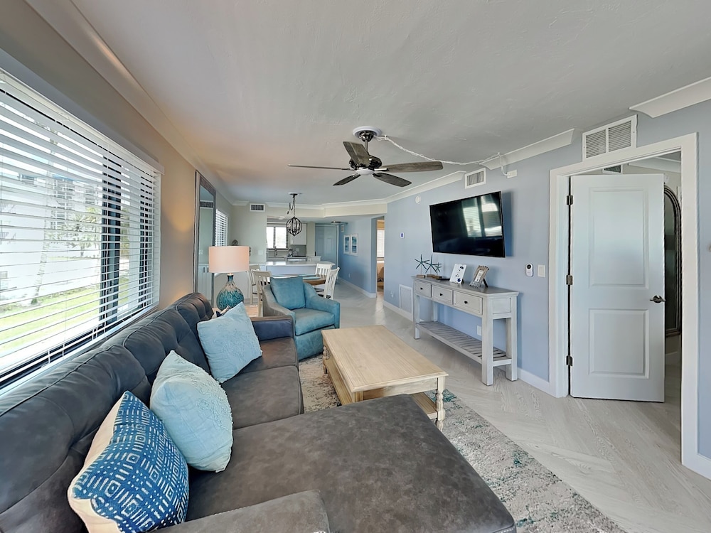 Seaside 1 by Distinctive Beach Rentals