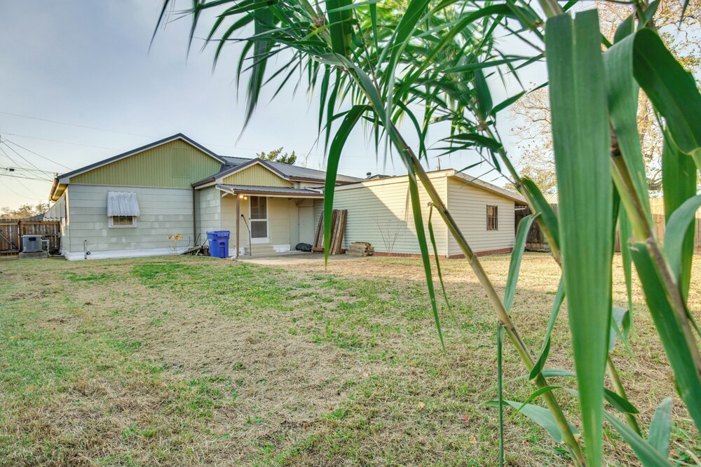 Walk to 1st Street: Family Home in Thibodaux!