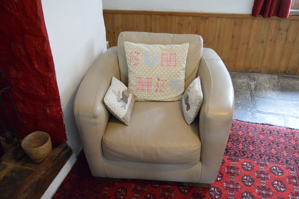 Sweetbriar Cottage B&B and Camping