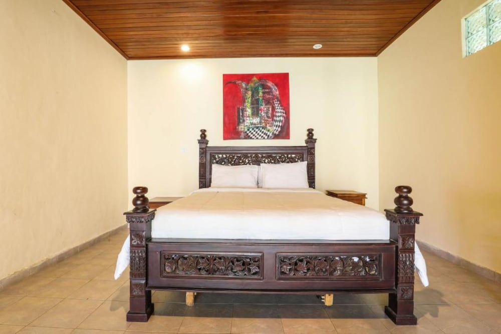 Sari Bamboo Bungalows