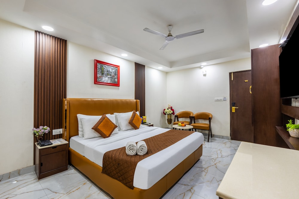 Hotel Palazzo Inn Mansarovar Garden