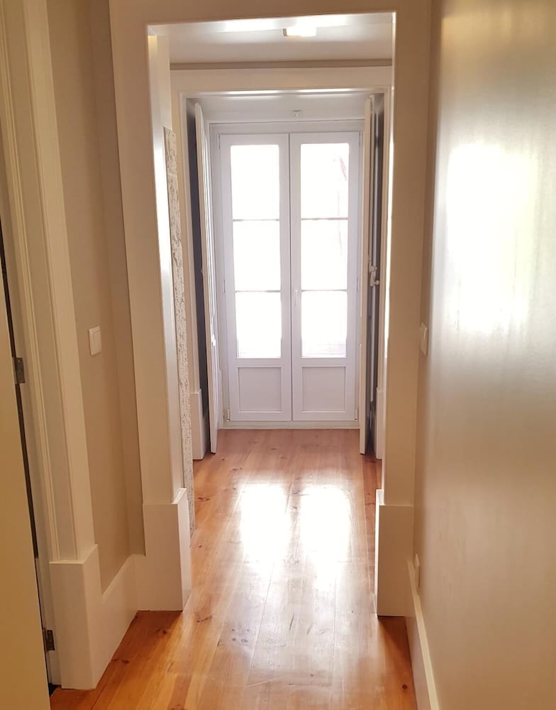 Lisbon Finestay Bica view 5