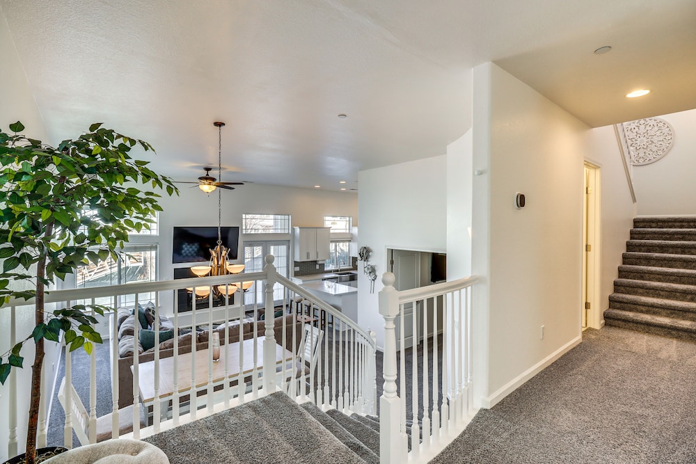 Sparks Home w/ Lake Access, 5 Mi to Downtown Reno! - Property Image 8