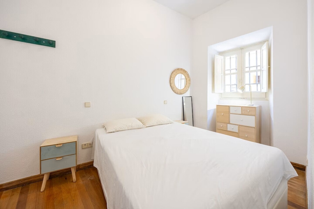Toro 4 in Madrid With 1 Bedrooms and 1 Bathrooms