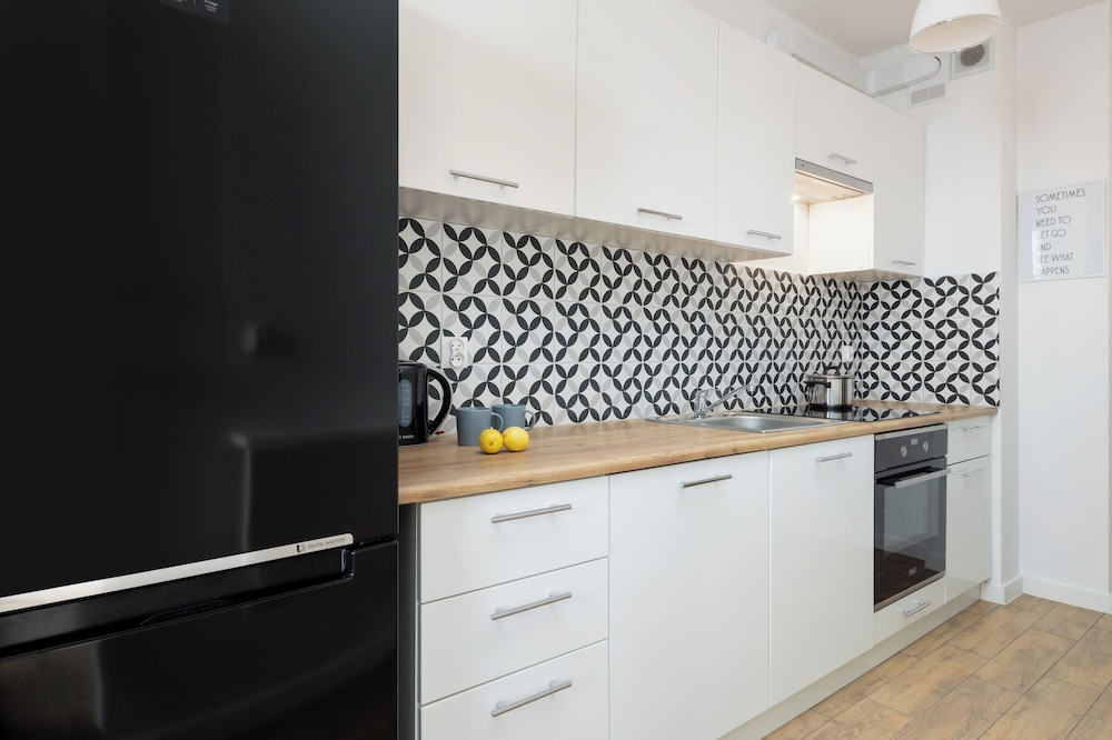 Nowa Flotylla Widok na Rzekę by Renters