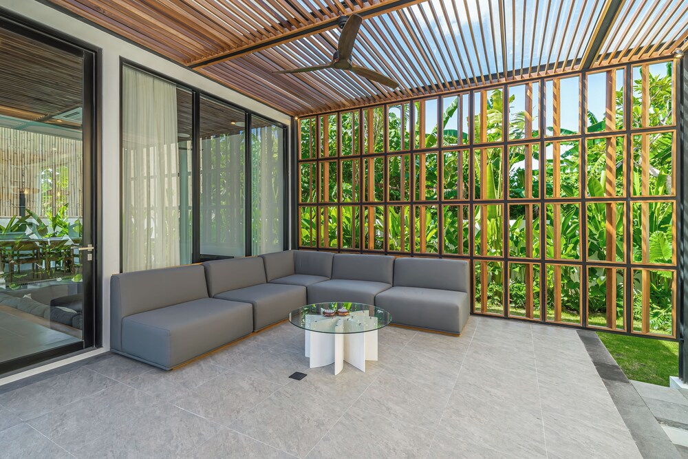 Villa Bedawang - 4BR Villa Seminyak