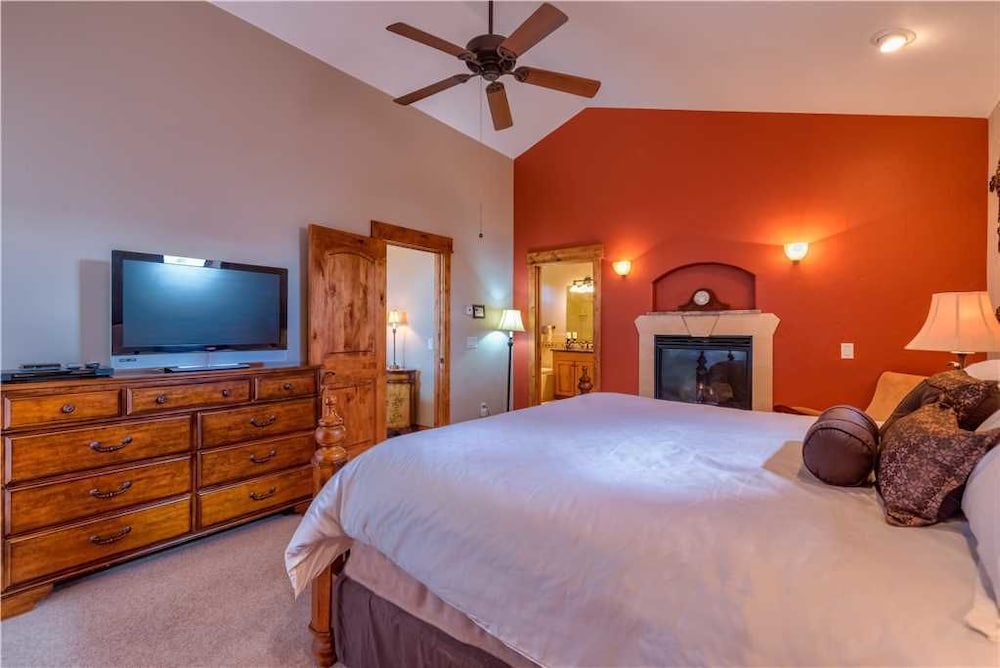 Firelight Luxury view 2