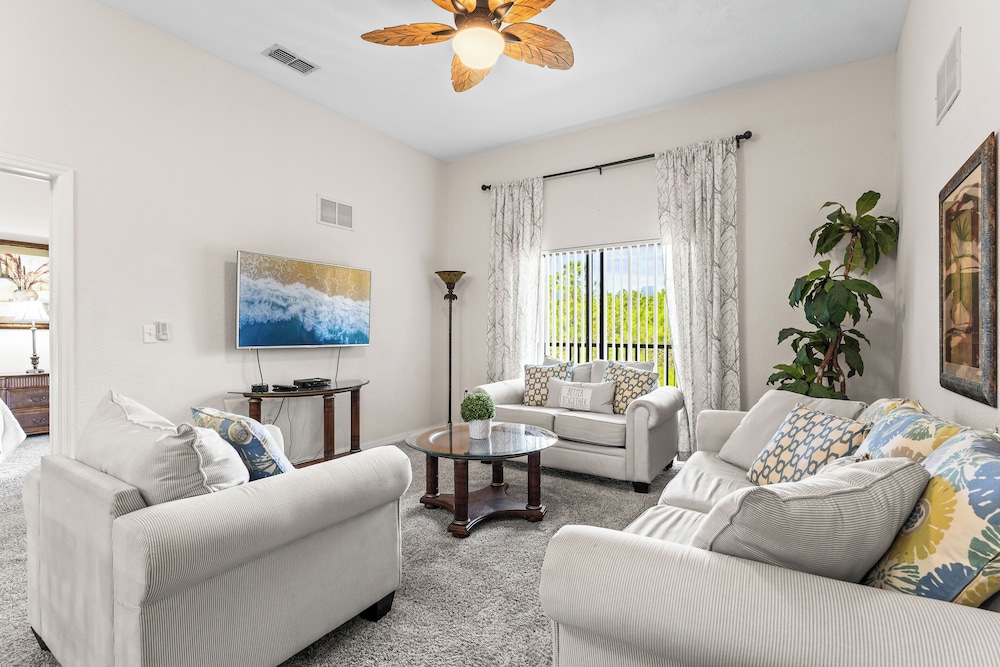 Slice Of Sunshine At Caribe Cove