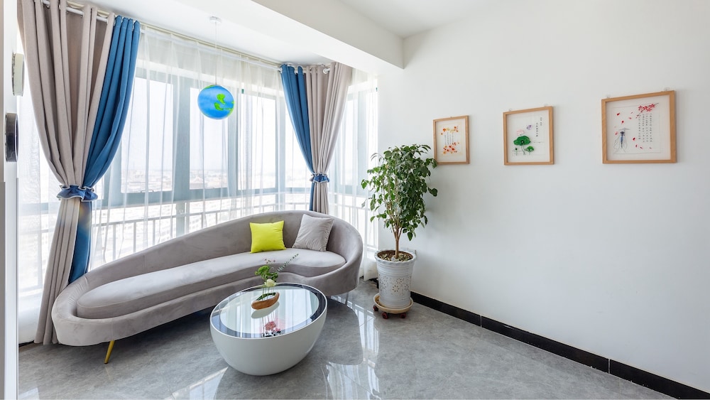 Floral Hotel Jiu Qi Yin Ju Dunhuang view 3