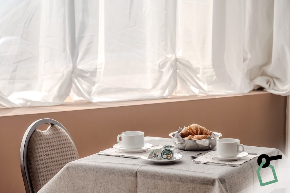 Hotiday Room Collection - Celle Ligure