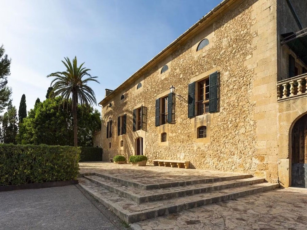 Countryside Villa With Terrace