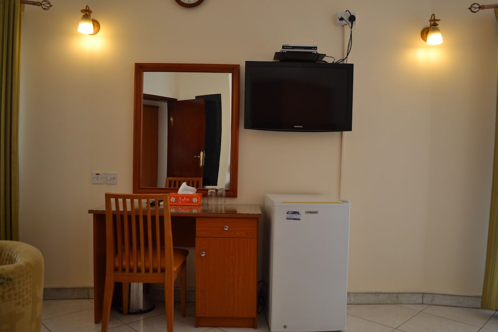 Tara Hotel photo 2