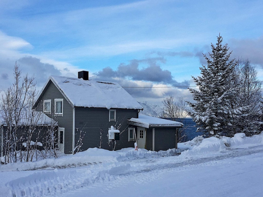 6 Person Holiday Home in Olderdalen view 5