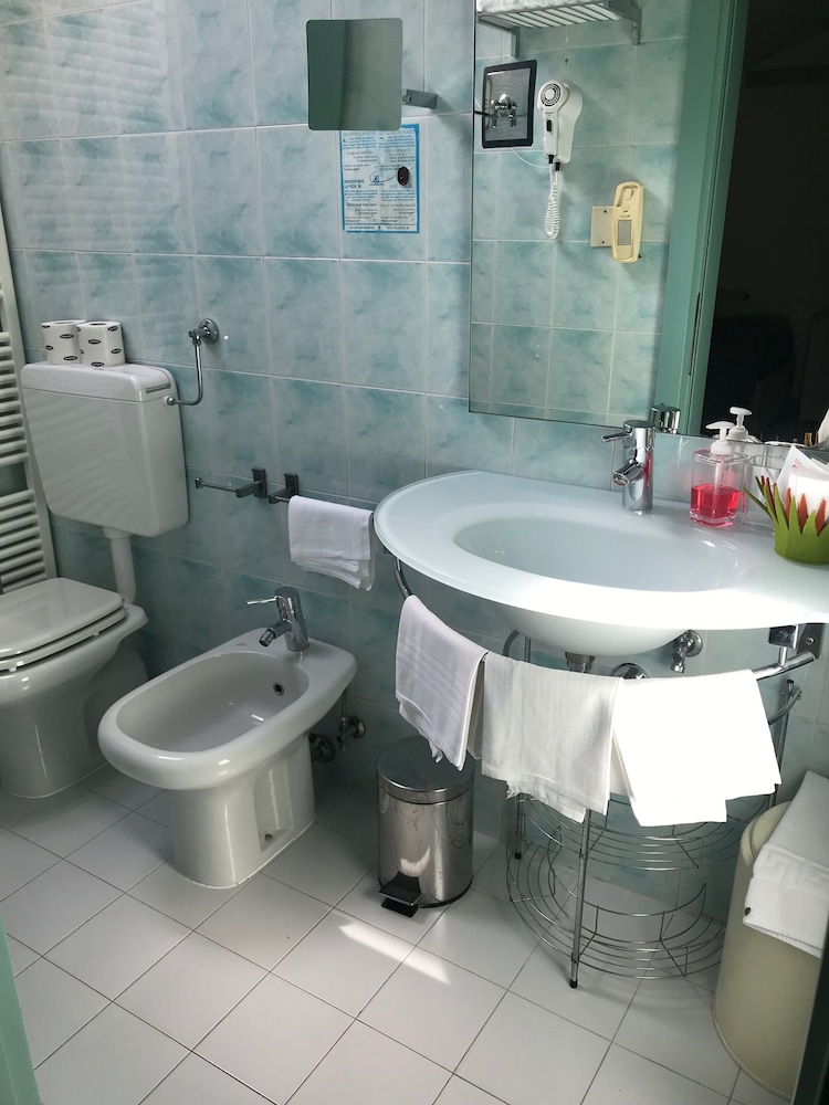 Hotel Eros Residence