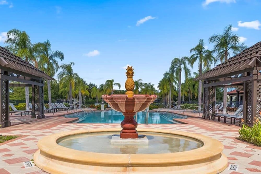 Private Pool Workspace Near All Attractions