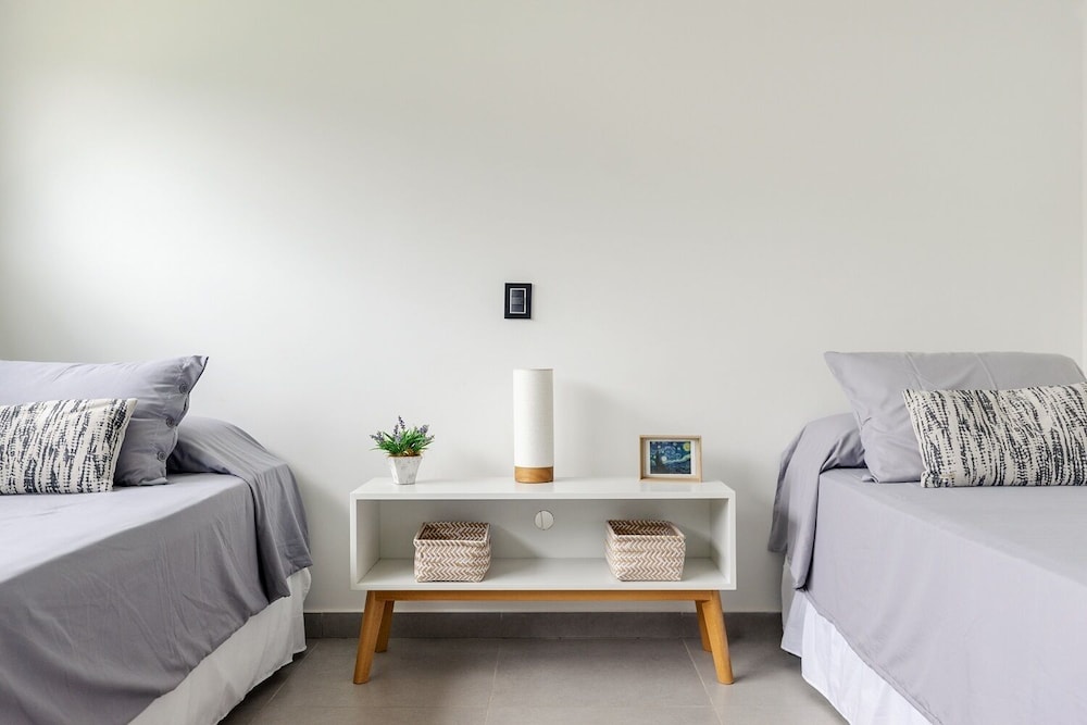 Elegante y Moderno Duplex en Chacras