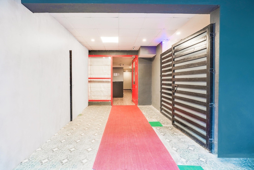 Super Townhouse Oak Indiranagar