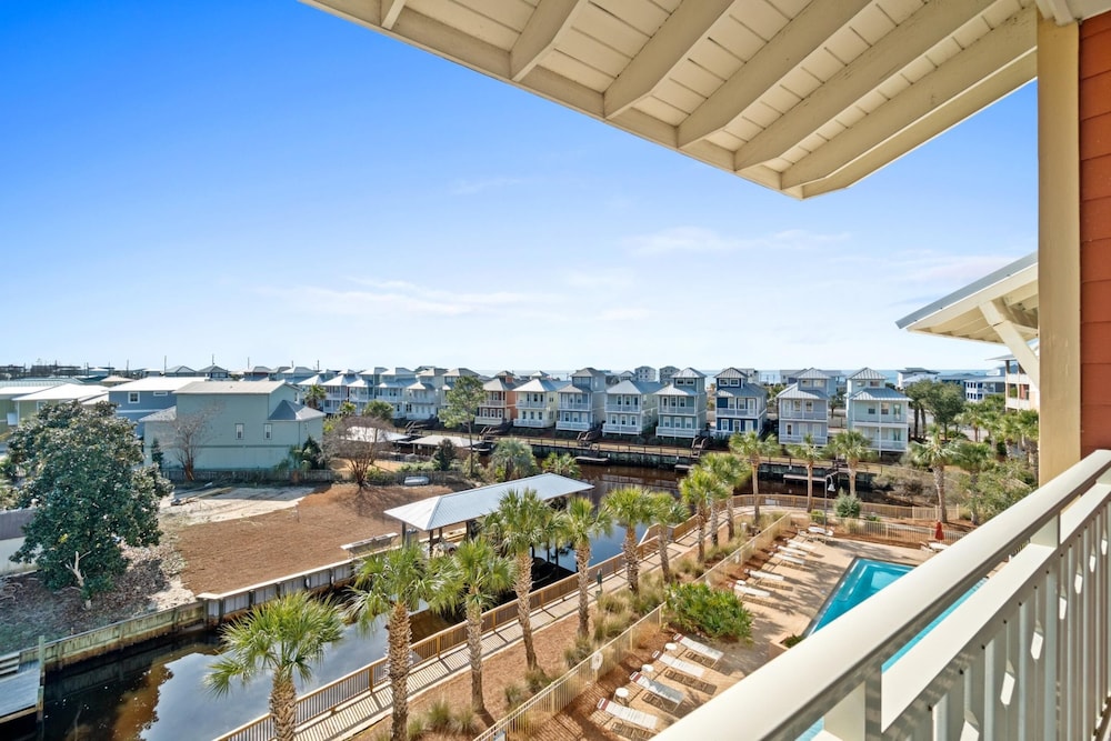 Waterside Village by Panhandle Getaways