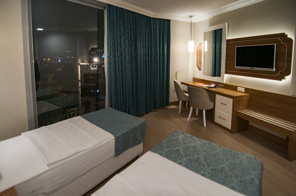 Exelans Hotel & Spa - Image 24