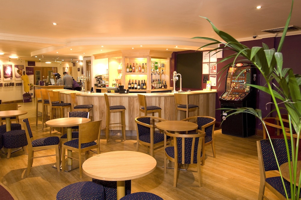 Premier Inn Slough 3