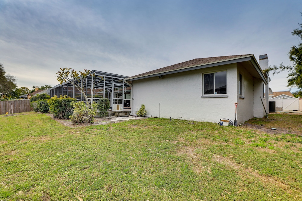 3 Mi to Dtwn Bradenton: Family Home w/ Pool! view 5