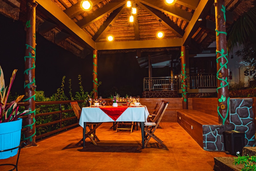 Marqis Sunrise Sunset Resort and Spa