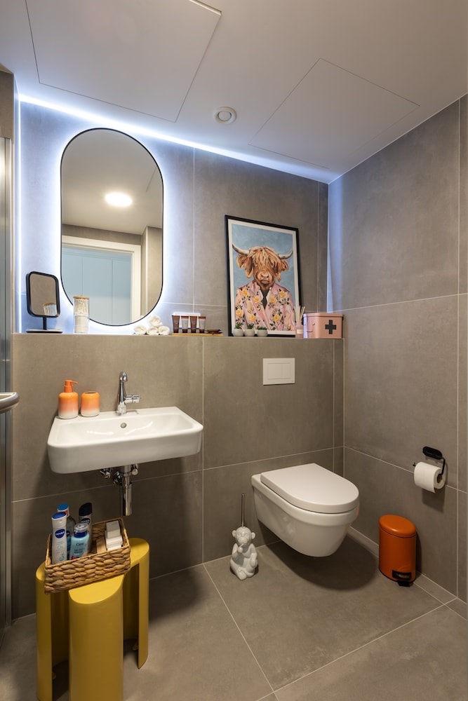 Urban Chic Residences