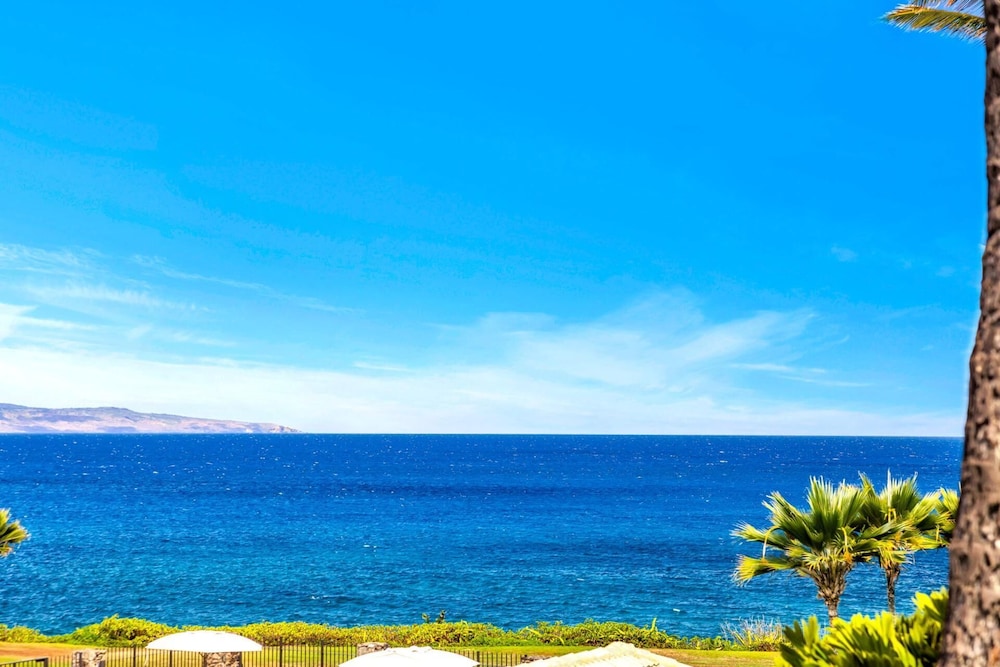 Kapalua Bay Villas 2 Free Rental Cars KBM Resorts Panoramic Ocean Views 2 Units, 3 Bedrooms Ml-1990