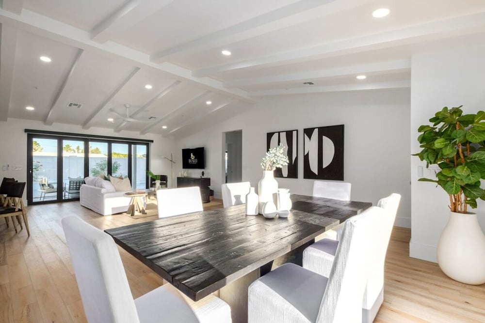 The Kingsley Custom Heated Pool Chef Kitchen Chess