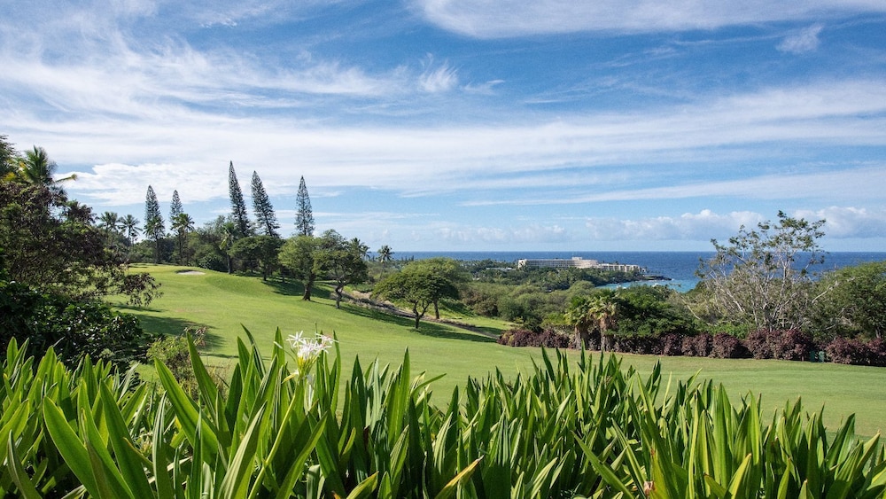 Upgraded 2BD Plus Loft - Amazing Golf & Ocean Views - In-unit AC - Vrkcv