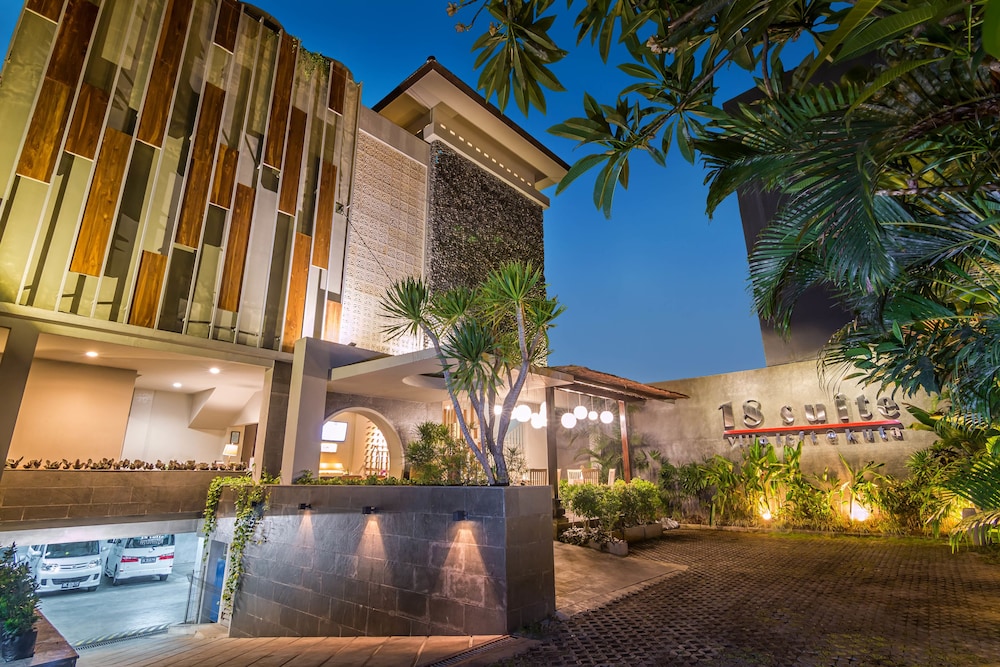 18 Suite Villa Loft by AMITHYA